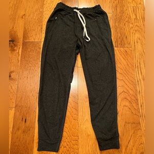 Vuori Performance Joggers
